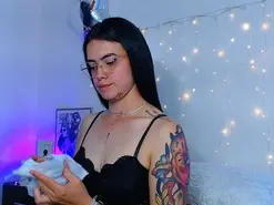 Amateur Free Porn Cam of Isa_Maiden18