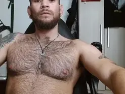 Amateur Live Sex Cam of dominantthewolf