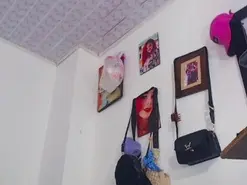 Amateur Adult Webcam of vogue_bich