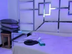 Amateur Watch Live Sex Cams of AlisoMoon72