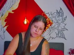 Amateur Live Porn of lia_avalon_