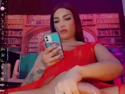 Amateur Sex Cam of emeli_roushot