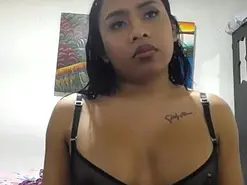Amateur Live Sex Cam of Cherry_dulce_