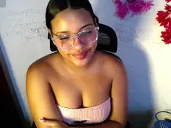 Amateur Watch Live Sex Cams of chleo_rosse