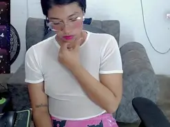 Amateur Private Sex Chat of Alondraaa_