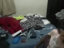 Amateur Live Porn of JohnnyComelatey