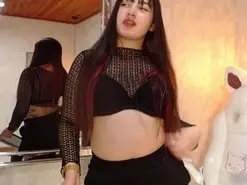 Amateur Free Porn Cam of AilynDoyle