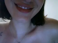 Amateur Private Sex Chat of Eme_25