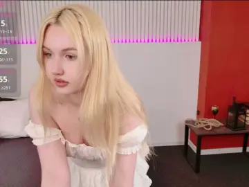 Bongacams Live Sex Cam of LillyEyess