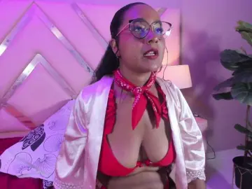 Bongacams Watch Live Sex Cams of ScarlettToush