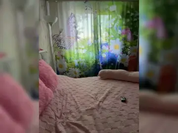 Bongacams Live Sex Cam of MiaLiaHot