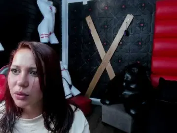 Bongacams Nude Webcam of ivybrowm
