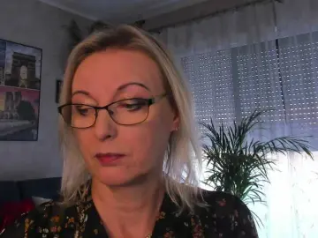 Bongacams Watch Live Sex Cams of SoftVANESSA