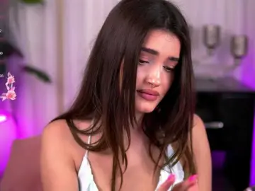Bongacams Live Sex Cam of SweetAuraaa