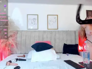 Bongacams Private Sex Chat of mia-lourence