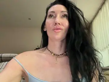 Bongacams Best live sex cam show of KorolevaQween000