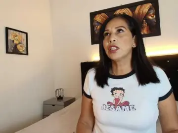 Bongacams Watch Live Sex Cams of Shanon-mature