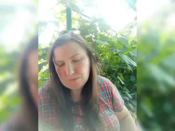 Bongacams Free Live Porn of Ogonek37