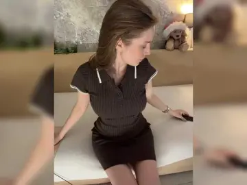 Bongacams Watch Live Sex Cams of Incredible123