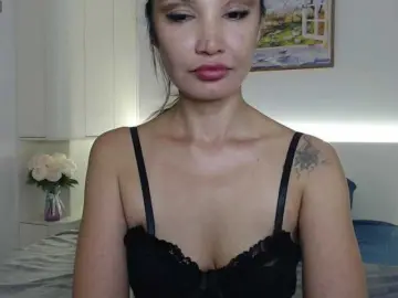 Bongacams Live Sex Cam of Ohmy-Linda