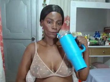 Bongacams Sex Cam of alice-pussi