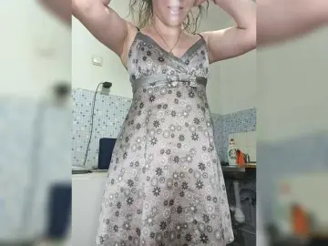 Bongacams Live Sex Cam of Alenushka888