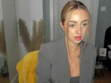Bongacams Best live sex cam show of SEXYcoralie