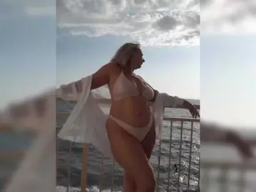 Bongacams Sex Cam of mery8poppins