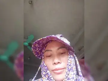Bongacams Watch Live Sex Cams of Maris94