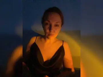 Bongacams Adult Video Chat of Alisasqrl
