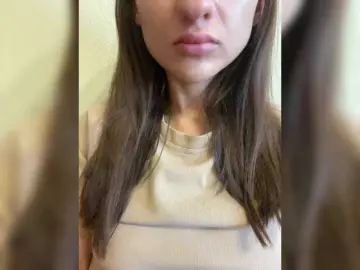 Bongacams Watch Live Sex Cams of -STEYSHA-