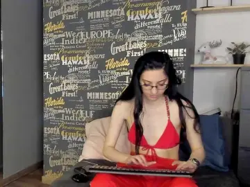 Bongacams Private Sex Chat of RavenBliss