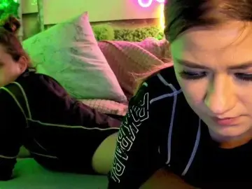 Bongacams Live Sex Cam of 2Laski2