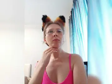 Bongacams Adult Webcams of -queen-margo-