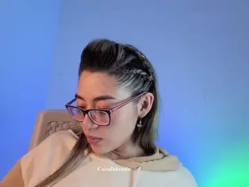 Bongacams Adult Webcam of Charlotte-glasses