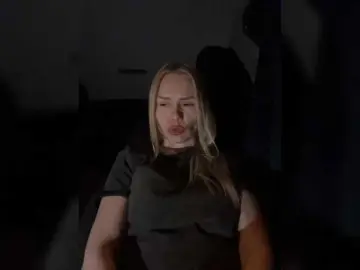 Bongacams Watch Live Sex Cams of -SexyMilf-