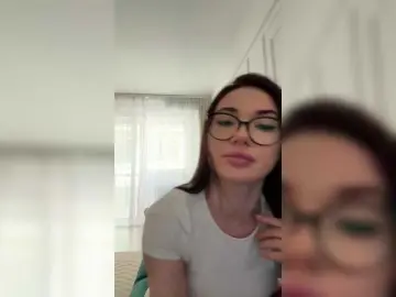 Bongacams Free Porn Cam of Chiaralovee
