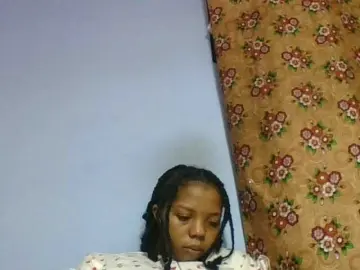 Bongacams Watch Live Sex Cams of rosah1a