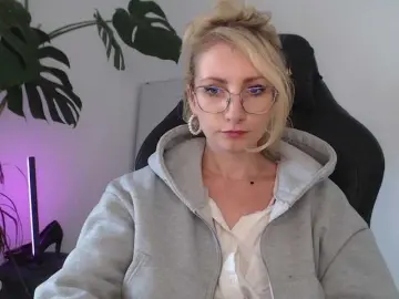 Bongacams Live Sex Cam of CinderellaMoon