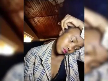 Bongacams Watch Live Sex Cams of Stella11