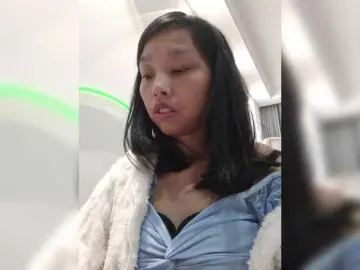 Bongacams Watch Live Sex Cams of Selinababy99