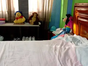 Bongacams Live Sex Cam of Charlizetheron1