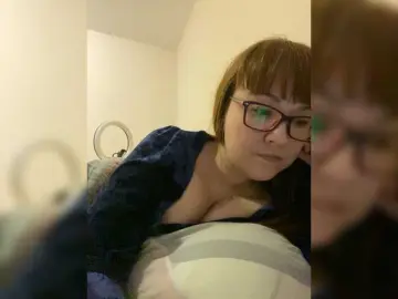 Bongacams Live Sex Cam of Fox-Lisa