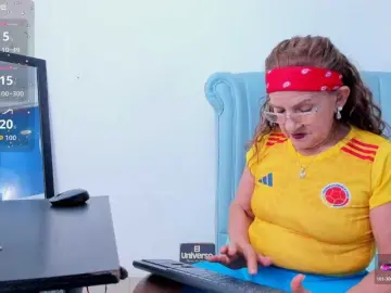 Bongacams Adult Webcam of MatureBlonde
