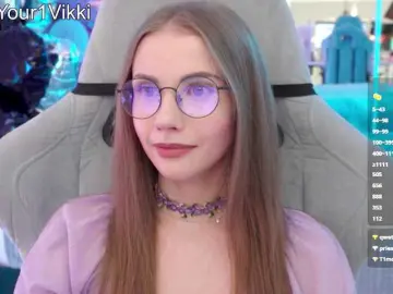 Bongacams Free Porn Cam of -VikkiL0vesCheese-