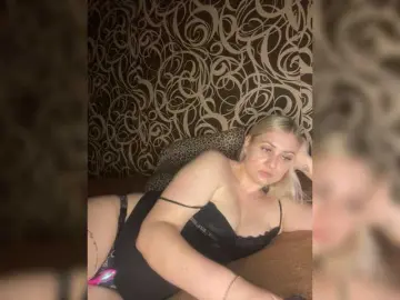 Bongacams Live Sex Cam of Enni1