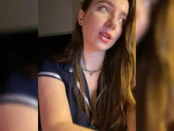 Bongacams Best live sex cam show of OlaChikaMamasita