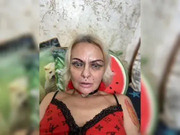 Bongacams Adult Video Chat of GardenerofIllusions