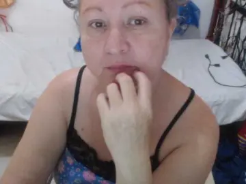 Bongacams Live Sex of LADYQUEEN520
