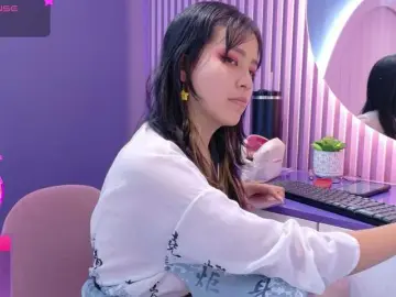 Bongacams Watch Live Sex Cams of AmyJoness1